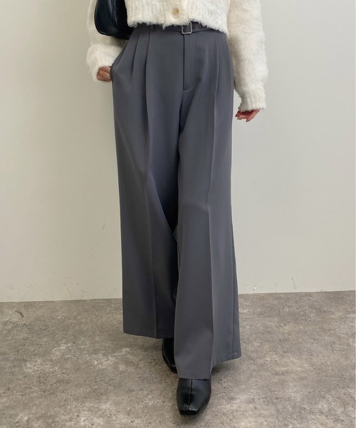 INGNI（イング）の「【WEB限定】共ベルト付ワイドパンツ（スラックス・レディース・チャコールグレー/ブラック/ベージュ・S/M）」の2枚目の写真