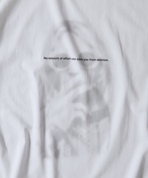 NUMBER (N)INE(ナンバーナイン)の「SMOKE T-SHIRT / スモークプリント ヒューマンアート グラフィックTシャツ(Tシャツ/カットソー・メンズ・ホワイト系その他2/ホワイト系その他・2/3/4/5)」の3枚目の写真