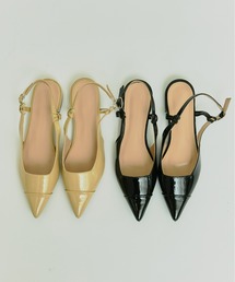 Olu.（オルドット）の「ストラップフラットパンプス（パンプス）」