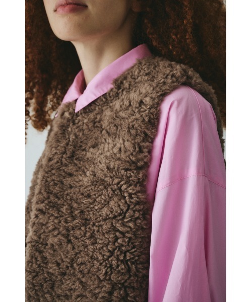 HeRIN.CYE(ヘリンドットサイ)の「Fur like vest ファーライクベスト(ベスト・レディース・グレー/ブラウン・FREE)」の7枚目の写真