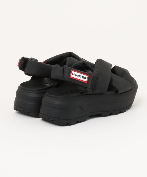 HUNTER(ハンター)の「ユニセックス シティ リベル パフド クロスオーバー サンダル(サンダル・レディース・ブラック/オフホワイト・UK8/UK7/UK6/UK5/UK4/UK3/UK9)」の9枚目の写真
