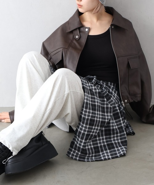 SpRay（スプレイ）の「ヴィンテージレザーショートブルゾン（ブルゾン・レディース・ブラウン/ブラック・FREE）」の4枚目の写真