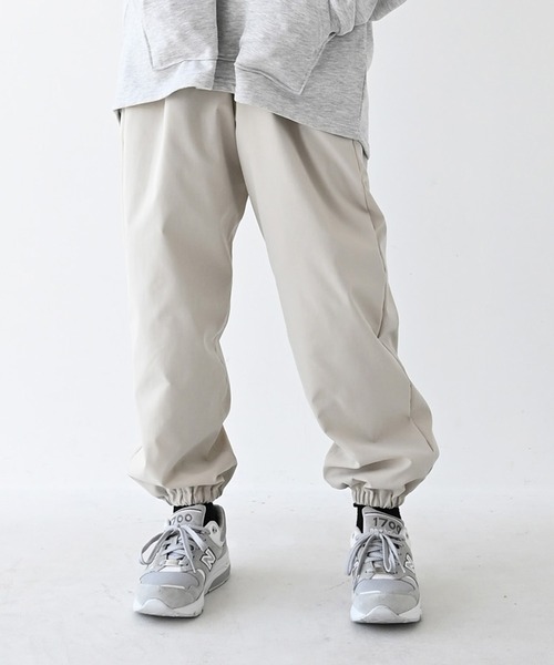 GENERATOR(ジェネレーター)の「ジェネレーター トレーニングパンツ(その他パンツ・レディース・カーキ/ブラック/ベージュ/ベージュ系その他・F)」の3枚目の写真