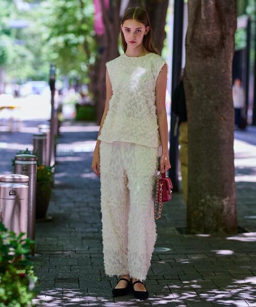 DRESSTERIOR（ドレステリア）の「【セットアップ可/トレンド】カットジャカードフレンチスリーブブラウス（シャツ/ブラウス・レディース・ブラック/アイボリー・34/36/38）」の9枚目の写真