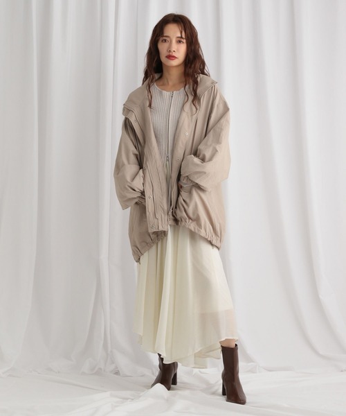 mysty woman（ミスティウーマン）の「イレギュラーヘムシアースカート 586715（スカート・レディース・アイボリー/ライトグレー/ベージュ・FREE）」の4枚目の写真