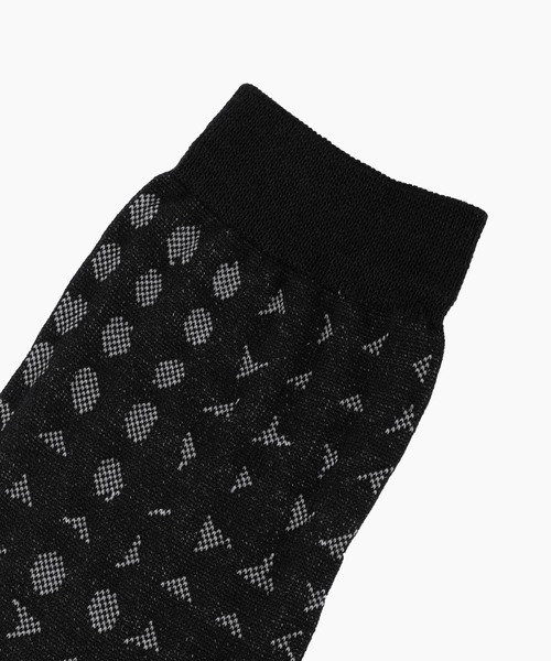 LAD MUSICIAN（ラッドミュージシャン）の「STUDZ SOCKS（ソックス/靴下・メンズ・チャコールグレー/ブラック×レッド/ブラウン/ブラック×グレー・FREE）」の5枚目の写真