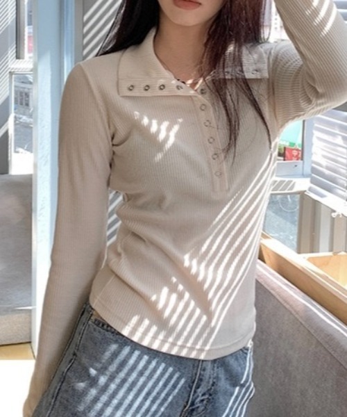 LADY LIKE(レディライク)の「ドットボタンミニリブカットトップス(Tシャツ/カットソー・レディース・ダークグレー/アイボリー・M)」の4枚目の写真