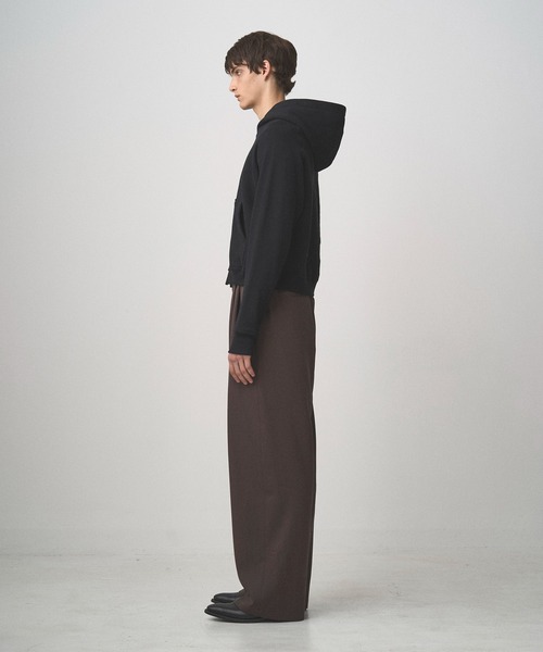 Juha(ユハ)の「CROP ZIP HOODIE(パーカー・メンズ・ブラウン/ブラック/チャコールグレー・3/4)」の10枚目の写真