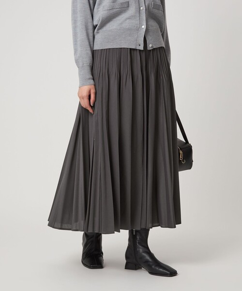green label relaxing（グリーンレーベルリラクシング）の「シアー プリーツ スカート（スカート・レディース・ダークグレー/ホワイト/クリーム・FREE）」の14枚目の写真
