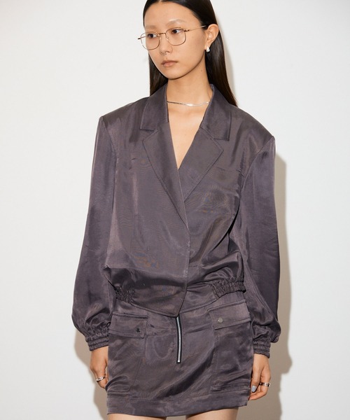 THINGS THAT MATTER（シングス ザット マター）の「FIBRIL SATIN TAILORED BLOUSON / フィブリルサテンテイラードブルゾン（ブルゾン・レディース・グレー/チャコールグレー/パープル・FREE）」の4枚目の写真