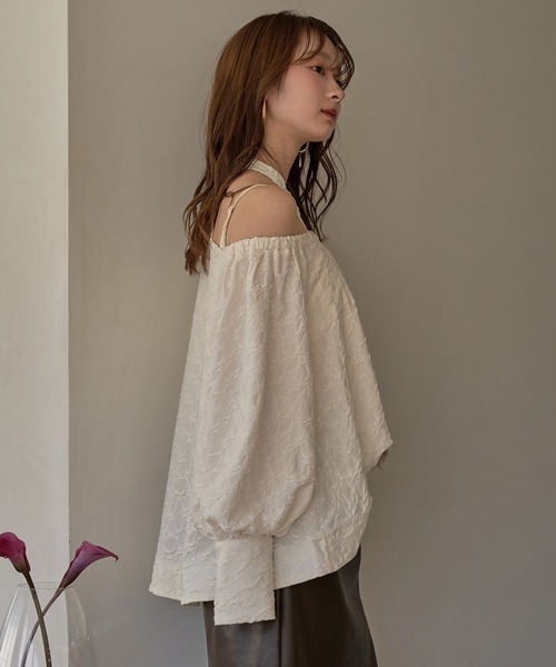 mideal(マイディール)の「deformation one shoulder blouse / デフォメーションワンショルブラウス(シャツ/ブラウス・レディース・アイボリー/ブラウン・FREE)」の6枚目の写真
