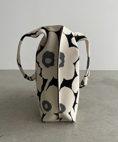 210nouve（トゥージュヌーブ）の「花柄 ニット トートバッグ（トートバッグ・レディース・ピンク/アイボリー/ブラック/ベージュ・FREE）」の10枚目の写真