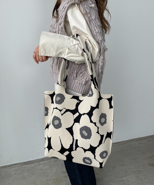 210nouve（トゥージュヌーブ）の「花柄 ニット トートバッグ（トートバッグ・レディース・ピンク/アイボリー/ブラック/ベージュ・FREE）」の19枚目の写真