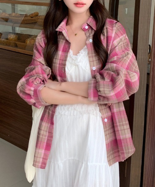 ONEP STAR(ワンピスター)の「ベーシック×チェック柄シャツ(シャツ/ブラウス・レディース・グリーン/ピンク/レッド/ネイビー/ベージュ/イエロー/オフホワイト/ライトブルー/イエロー系その他/グリーン×ピンク/ワインレッド・FREE)」の20枚目の写真