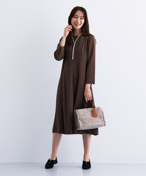 INDIVI（インディヴィ）の「【洗える／UVケア】ジョーゼットフレアワンピース（ワンピース・レディース・ネイビー/ダークブラウン・03/05/13/15 /19/36/38/40）」の20枚目の写真