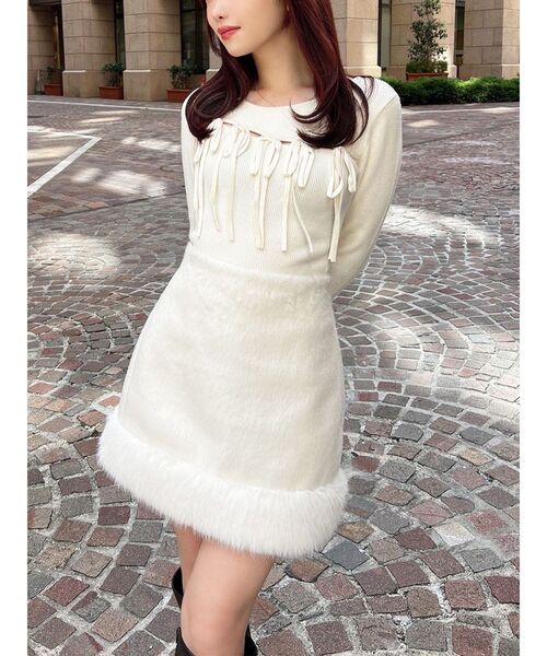 RESEXXY（リゼクシー）の「フェイクファーミニスカート【セットアップ着用可能】（スカート・レディース・グレー/ホワイト/その他1・FREE）」の2枚目の写真