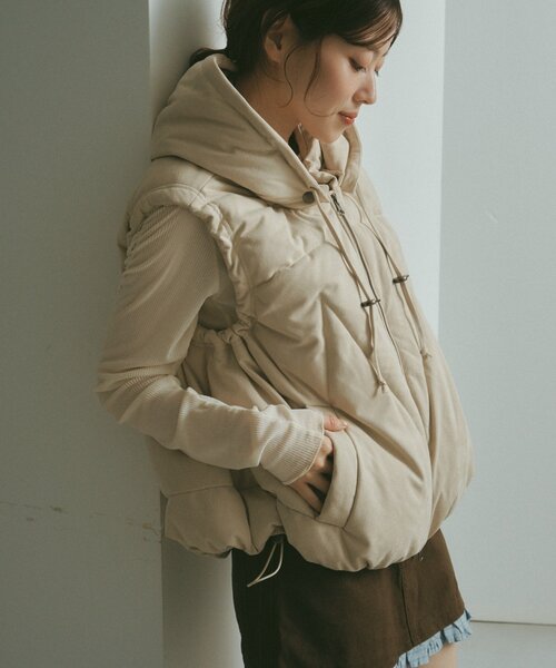 Kastane（カスタネ）の「フェイクスウェード中綿ベスト（ベスト・レディース・ブラック/アイボリー/ブラウン・FREE）」の2枚目の写真