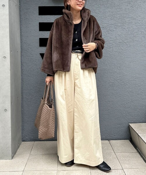 NOLLEY’S Sophi（ノーリーズソフィ）の「ECOPELフェイクファーショートコート（その他アウター・レディース・ダークブラウン/グレイッシュベージュ・38）」の7枚目の写真