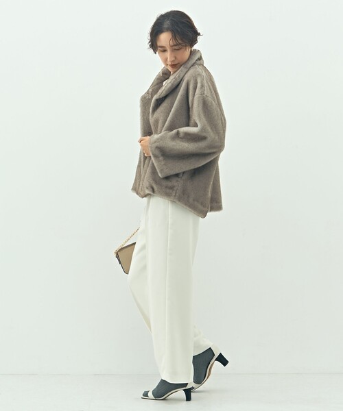 NOLLEY’S Sophi（ノーリーズソフィ）の「ECOPELフェイクファーショートコート（その他アウター・レディース・ダークブラウン/グレイッシュベージュ・38）」の20枚目の写真