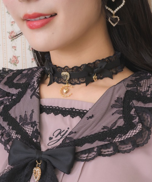 ROJITA（ロジータ）の「ダブルリボンムーンチャームチョーカー（チョーカー・レディース・ブラック/ピンク/マルチ・FREE）」の4枚目の写真