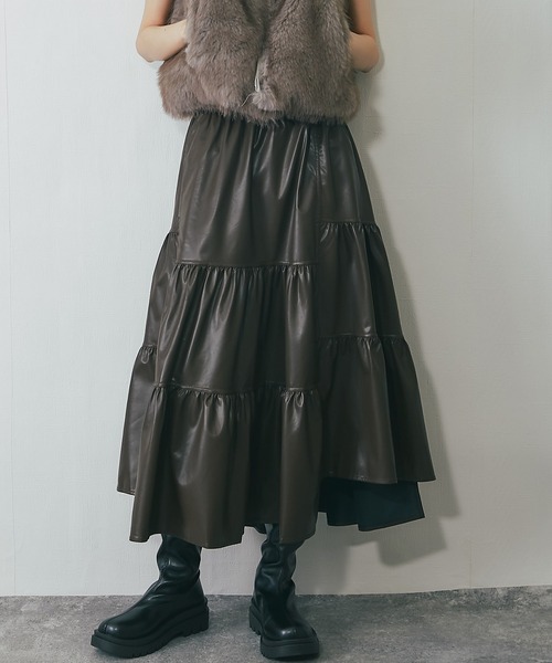 ANOTHER S（アナザーエス）の「ソフトレザー風ティアードスカート（スカート・レディース・カーキ/ブラウン/ブラック・FREE）」の3枚目の写真