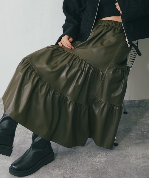 ANOTHER S（アナザーエス）の「ソフトレザー風ティアードスカート（スカート・レディース・カーキ/ブラウン/ブラック・FREE）」の17枚目の写真