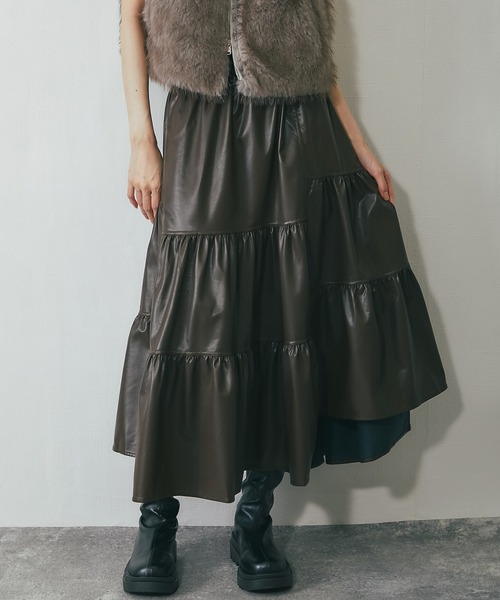 ANOTHER S（アナザーエス）の「ソフトレザー風ティアードスカート（スカート・レディース・カーキ/ブラウン/ブラック・FREE）」の6枚目の写真