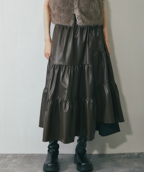 ANOTHER S（アナザーエス）の「ソフトレザー風ティアードスカート（スカート・レディース・カーキ/ブラウン/ブラック・FREE）」の15枚目の写真