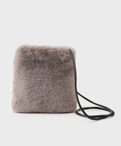 GALLEST（ギャレスト）の「フェイクファーポシェット（ショルダーバッグ・レディース・ダークブラウン系4/グレー/ブラック・00）」の6枚目の写真