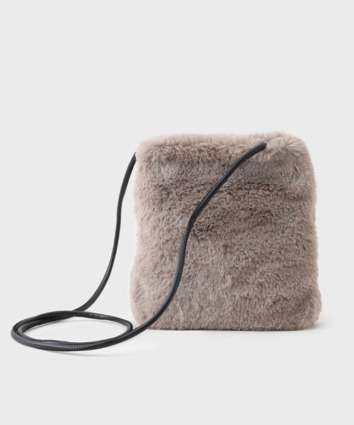 GALLEST（ギャレスト）の「フェイクファーポシェット（ショルダーバッグ・レディース・ダークブラウン系4/グレー/ブラック・00）」の8枚目の写真