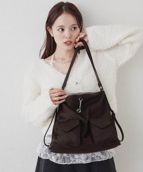 mystic（ミスティック）の「《マルチWAY》【@lily.s_y 企画】lilyチャーム3wayBAG（トートバッグ・レディース・ブラック/キャメル/ピンク/アイボリー/ダークブラウン・ONE SIZE）」の4枚目の写真