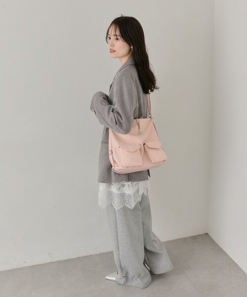 mystic（ミスティック）の「《マルチWAY》【@lily.s_y 企画】lilyチャーム3wayBAG（トートバッグ・レディース・ブラック/キャメル/ピンク/アイボリー/ダークブラウン・ONE SIZE）」の8枚目の写真