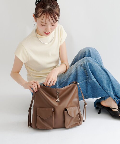mystic（ミスティック）の「《マルチWAY》【@lily.s_y 企画】lilyチャーム3wayBAG（トートバッグ・レディース・ブラック/キャメル/ピンク/アイボリー/ダークブラウン・ONE SIZE）」の13枚目の写真