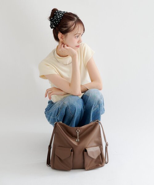 mystic（ミスティック）の「《マルチWAY》【@lily.s_y 企画】lilyチャーム3wayBAG（トートバッグ・レディース・ブラック/キャメル/ピンク/アイボリー/ダークブラウン・ONE SIZE）」の14枚目の写真