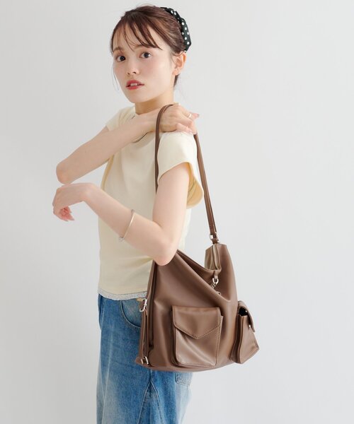 mystic（ミスティック）の「《マルチWAY》【@lily.s_y 企画】lilyチャーム3wayBAG（トートバッグ・レディース・ブラック/キャメル/ピンク/アイボリー/ダークブラウン・ONE SIZE）」の16枚目の写真