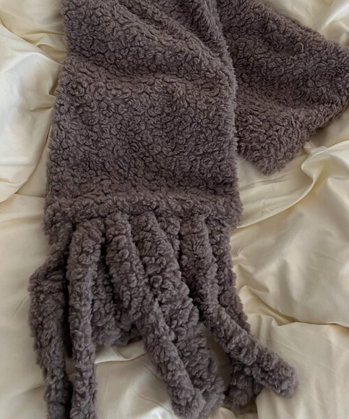 prose verse(プロズヴェール)の「もこもこボアマフラー(マフラー・レディース・ブラック/アイボリー/グレー・FREE)」の5枚目の写真