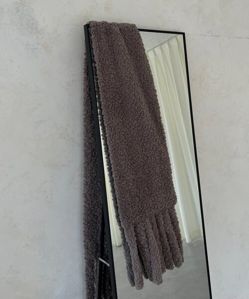 prose verse(プロズヴェール)の「もこもこボアマフラー(マフラー・レディース・ブラック/アイボリー/グレー・FREE)」の6枚目の写真