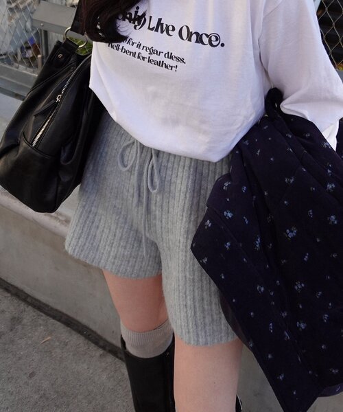 Kastane（カスタネ）の「【SETUP対応】リブニットショートパンツ（その他パンツ・レディース・アイボリー/サックスブルー/チャコールグレー・FREE）」の3枚目の写真