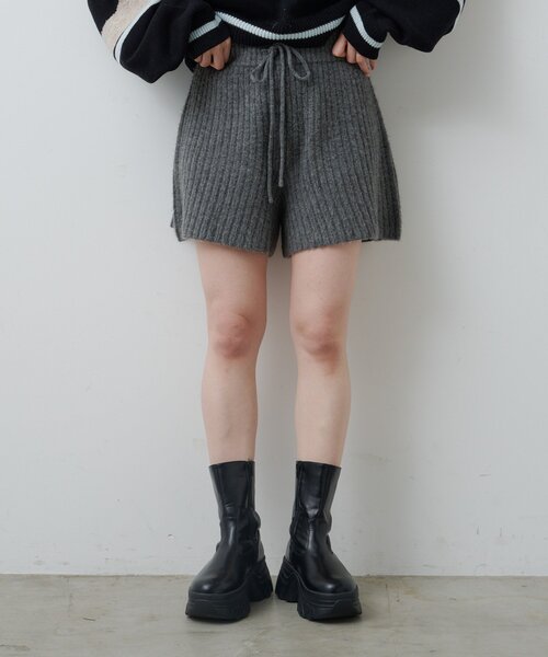 Kastane（カスタネ）の「【SETUP対応】リブニットショートパンツ（その他パンツ・レディース・アイボリー/サックスブルー/チャコールグレー・FREE）」の15枚目の写真