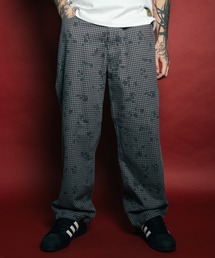 Baggy camo pants
