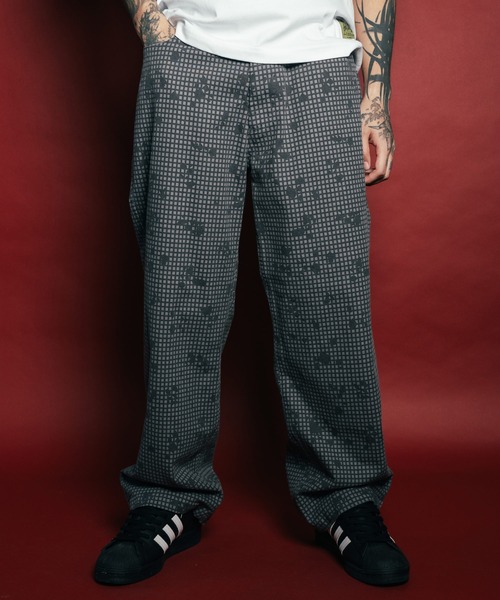 Subciety(サブサエティ)の「Baggy camo pants(その他パンツ・メンズ・グレー/グリーン・SMALL/MEDIUM/LARGE/X-LARGE)」の1枚目の写真