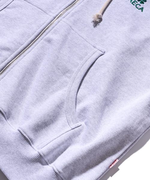 AECA（エイカ）の「EVERYDAY AECA CLOVER ZIP UP HOODIE-LIGHT GREY（パーカー・レディース・その他・LARGE/MEDIUM/SMALL/X-LARGE/W）」の9枚目の写真