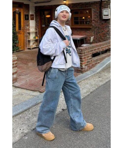 AECA（エイカ）の「EVERYDAY AECA CLOVER ZIP UP HOODIE-LIGHT GREY（パーカー・レディース・その他・LARGE/MEDIUM/SMALL/X-LARGE/W）」の19枚目の写真