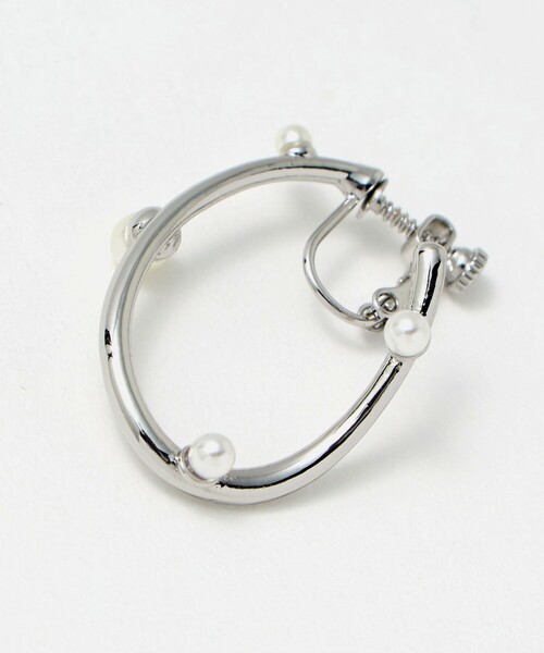 green label relaxing（グリーンレーベルリラクシング）の「ドロップフープ イヤリング（イヤリング・レディース・シルバー/ゴールド・FREE）」の11枚目の写真