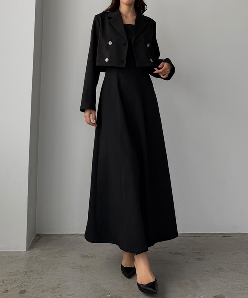 Louere（ルエレ）の「バックスリットショートジャケットsetキャミフレアワンピース（セットアップ・レディース・ブラウン/チャコール/ブラック/アイボリー/グレイッシュベージュ・SMALL/MEDIUM/LARGE/X-LARGE）」の2枚目の写真