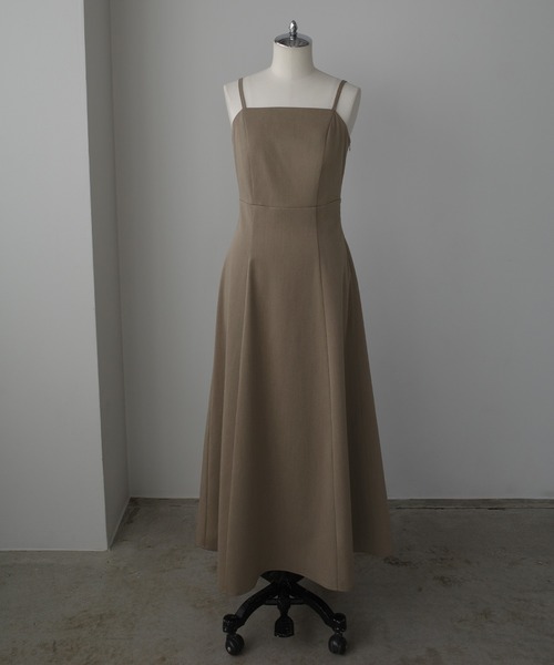 Louere（ルエレ）の「バックスリットショートジャケットsetキャミフレアワンピース（セットアップ・レディース・ブラウン/チャコール/ブラック/アイボリー/グレイッシュベージュ・SMALL/MEDIUM/LARGE/X-LARGE）」の9枚目の写真