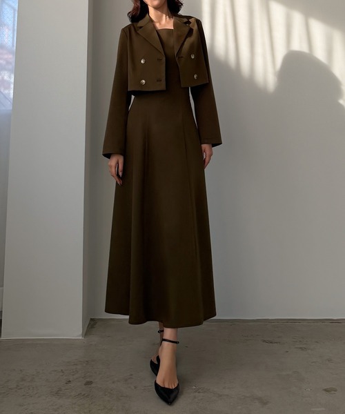 Louere（ルエレ）の「バックスリットショートジャケットsetキャミフレアワンピース（セットアップ・レディース・ブラウン/チャコール/ブラック/アイボリー/グレイッシュベージュ・SMALL/MEDIUM/LARGE/X-LARGE）」の20枚目の写真