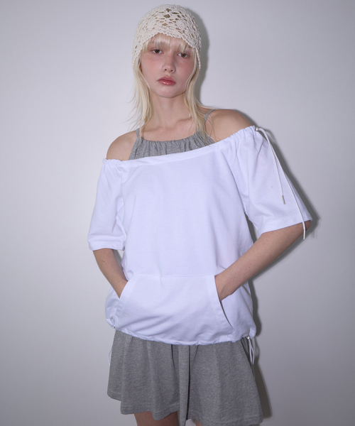 RENSE(レンセ)の「Drawstring Off Shoulder Tee White(Tシャツ/カットソー・レディース・その他・OS)」の2枚目の写真