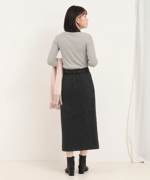 MICO COULIER（ミコクリエ）の「バイカラーリブ衿付きプルオーバーニット（ニット/セーター・レディース・ブラウン/ブラック/ライトグレー・38）」の20枚目の写真