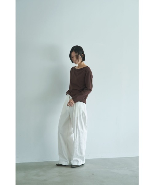 marjour（マージュール）の「COTTON NYLON TUCK WIDE PANTS（その他パンツ・レディース・チャコールグレー/オフホワイト・M）」の14枚目の写真